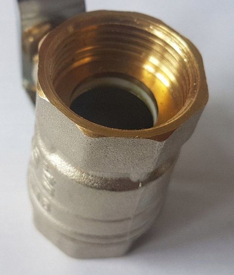 Zawór kurek kulowy 4'' DN100 z rączką i dławikiem mocny Zawór kurek kulowy 4'' DN100 z rączką i dławikiem mocny
